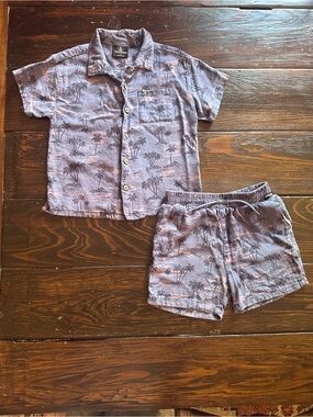 Volcom Kids Two-Piece Short Sleeve Short Set in Light Purple